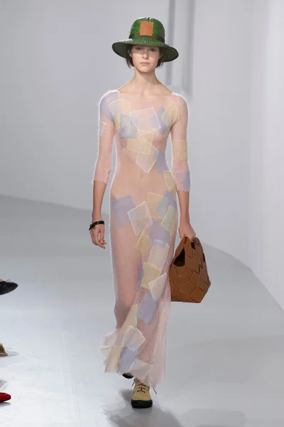 Look 20